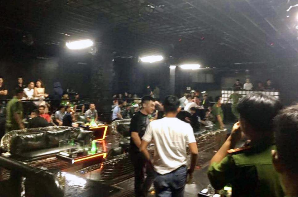 Có cả thiếu niên 16 tuổi dương tính ma túy trong quán pub trá hình