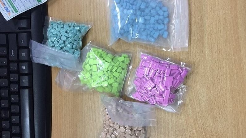 Phát hiện, thu giữ gần 1kg ma túy vận chuyển qua đường chuyển phát nhanh