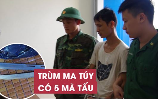 Trùm ma túy giấu mã tấu trong nhà để dằn mặt con nghiện quỵt tiền 